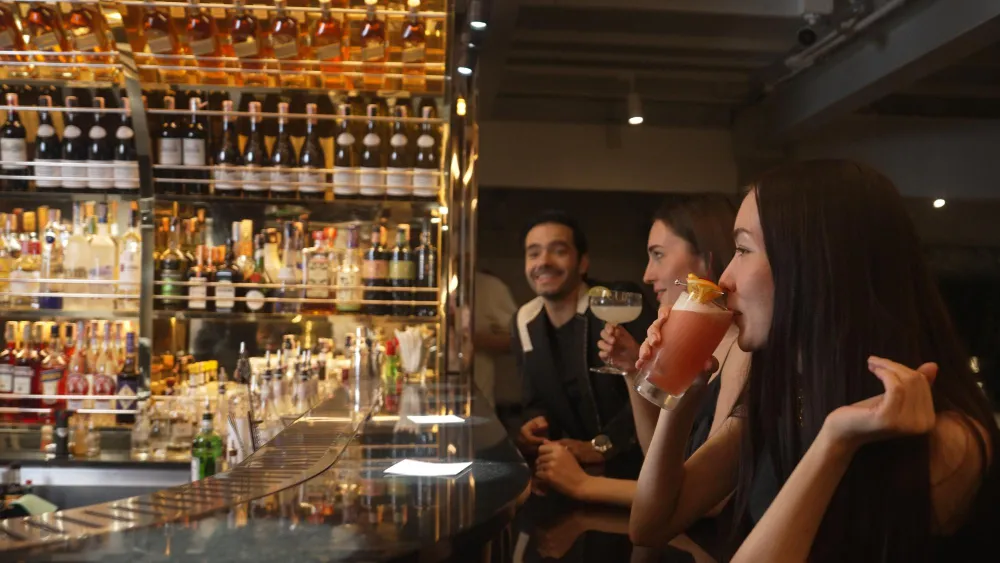 Beyond Dining: 11 Restaurant Entertainment Ideas for Venues